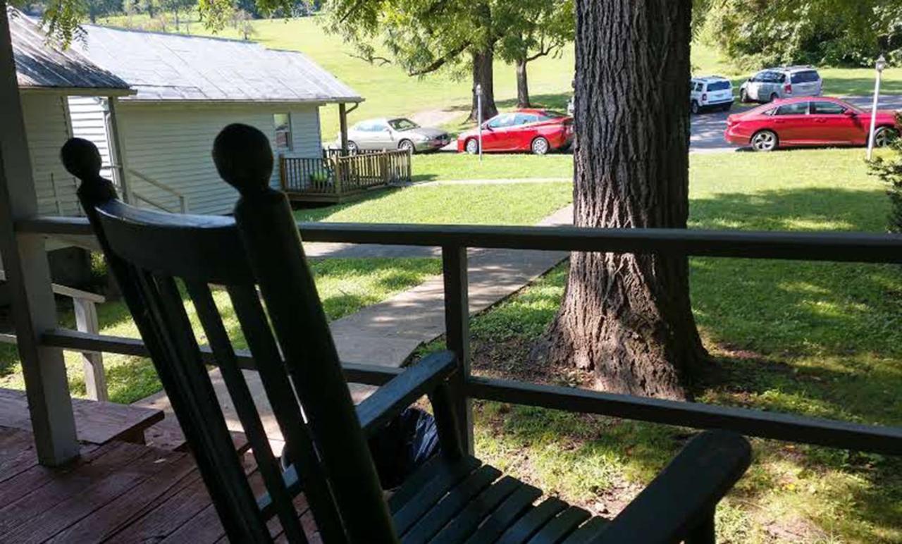 Graves Mountain Farm & Lodges Syria エクステリア 写真
