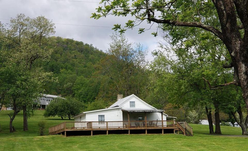 Graves Mountain Farm & Lodges Syria エクステリア 写真