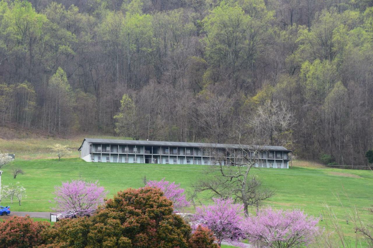 Graves Mountain Farm & Lodges Syria エクステリア 写真