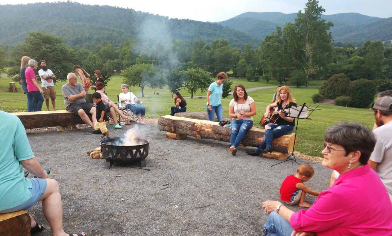 Graves Mountain Farm & Lodges Syria エクステリア 写真